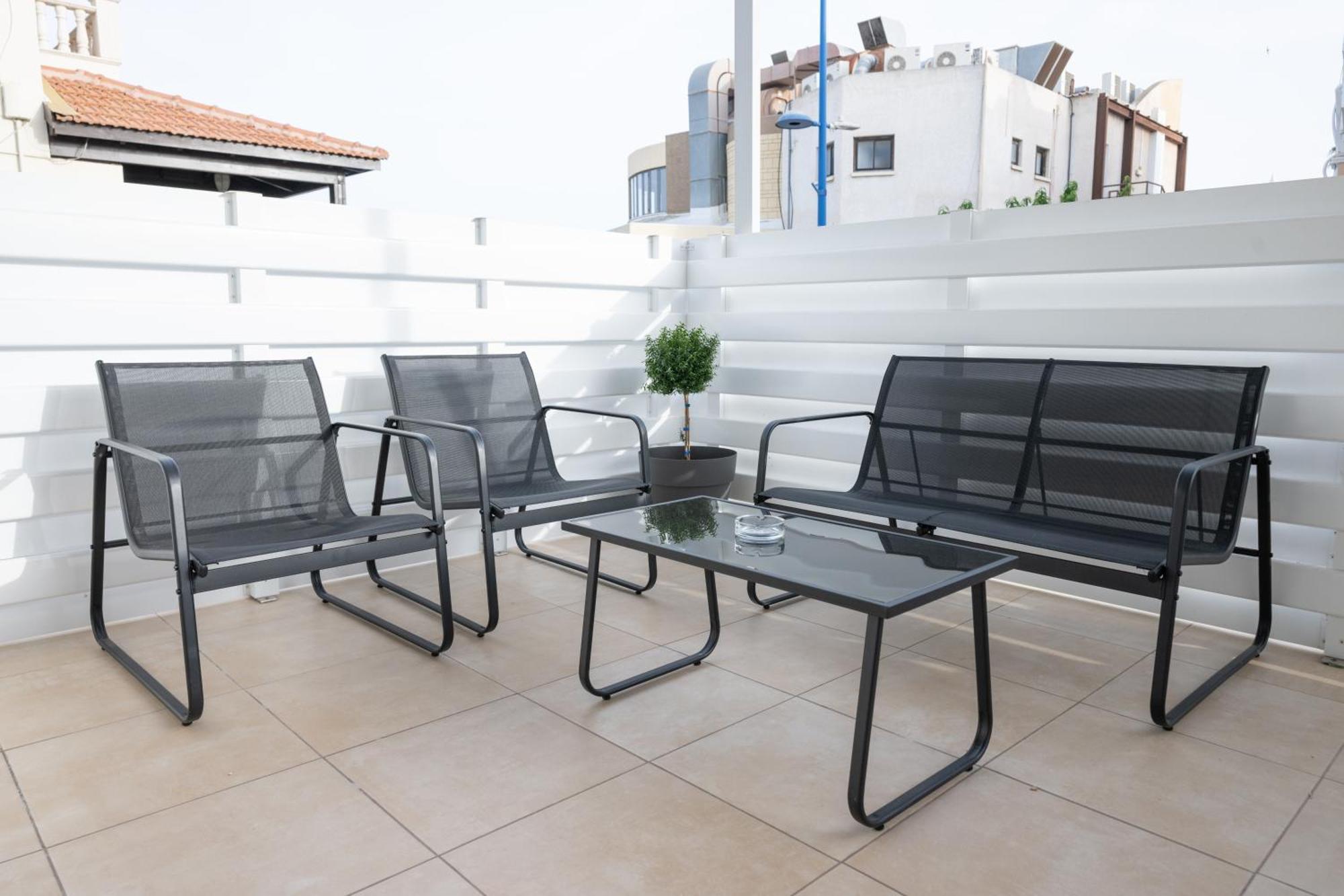 Napa Centrale Suites Айя-Напа Экстерьер фото