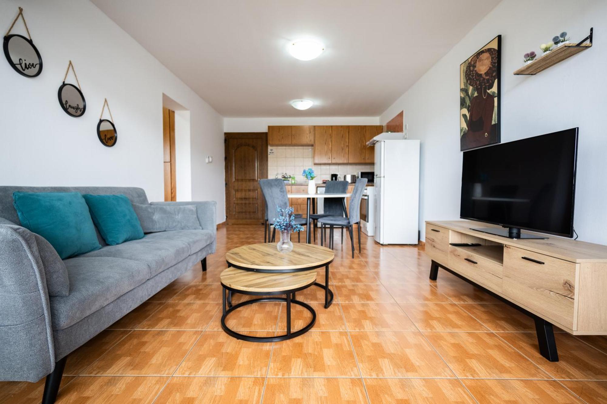 Napa Centrale Suites Айя-Напа Экстерьер фото