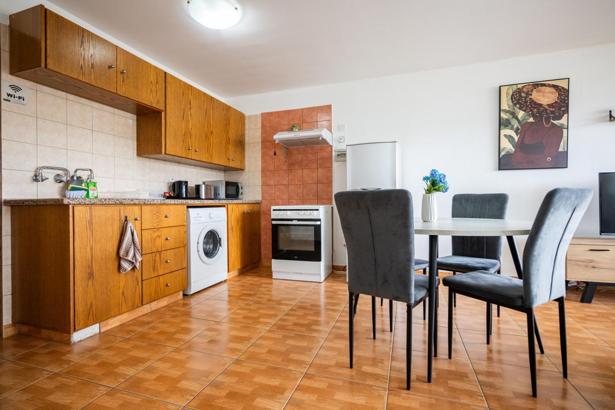 Napa Centrale Suites Айя-Напа Экстерьер фото